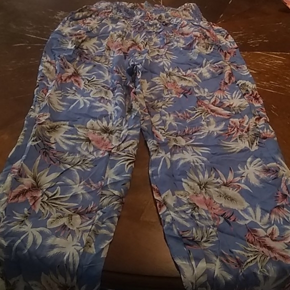 pant - Picture 1 of 1